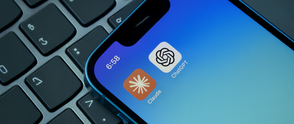 ChatGPT vs Claude: Comparing Features and Strengths